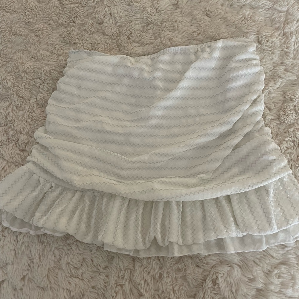 Scrunch mini skirt size medium